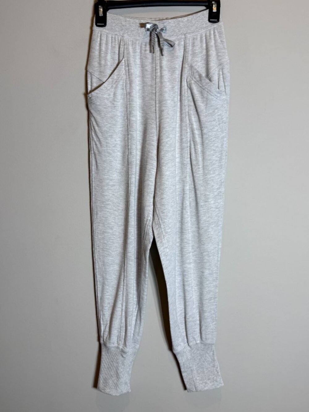 Lululemon Still Chill Jogger Sweatpants Women's 2 Heather Gray Active Loungewear - Picture 6 of 13